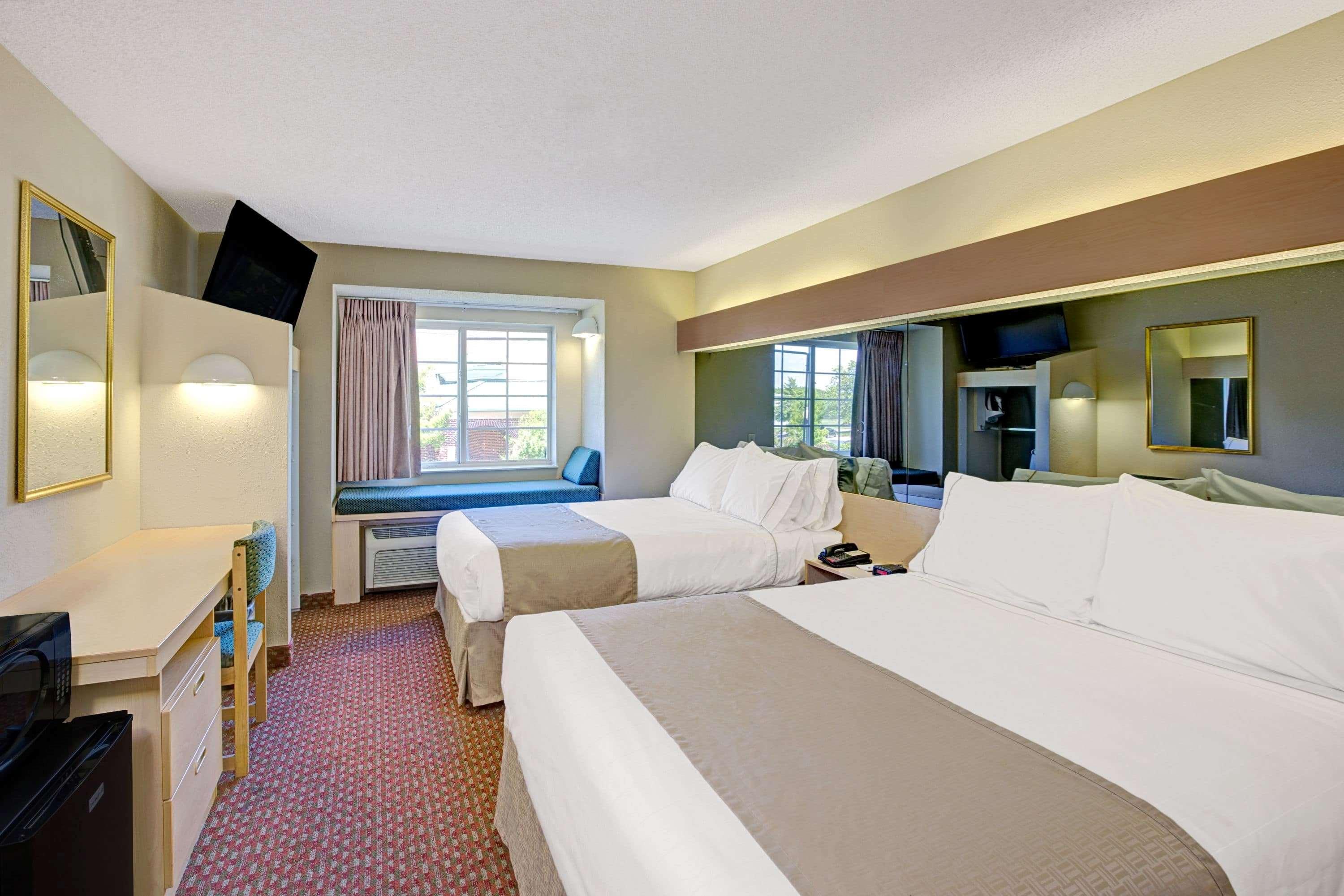 Microtel Inn & Suites By Wyndham Burlington Luaran gambar